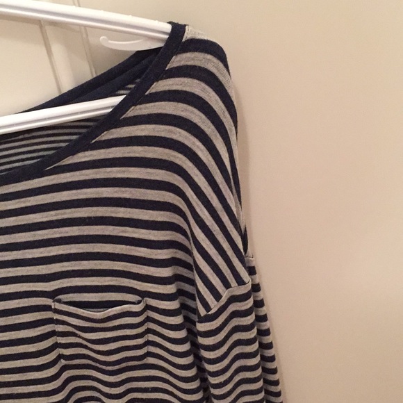 Women’s top - Picture 3 of 3